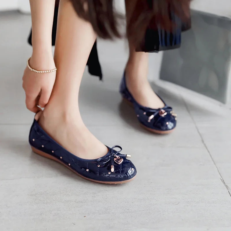 Plus Size Women Flat Shoes Fashion Loafers