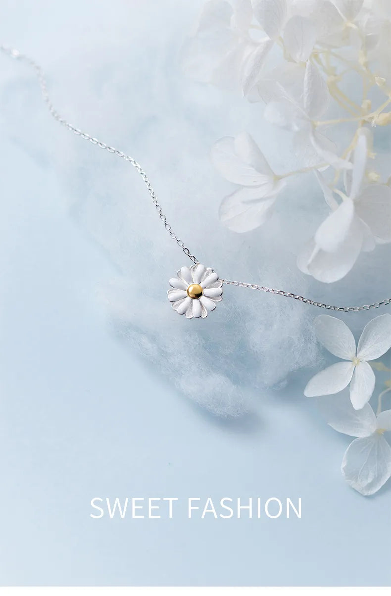 Daisy Flower Charm Necklaces Pendant Fashion Chain Silver Jewelry