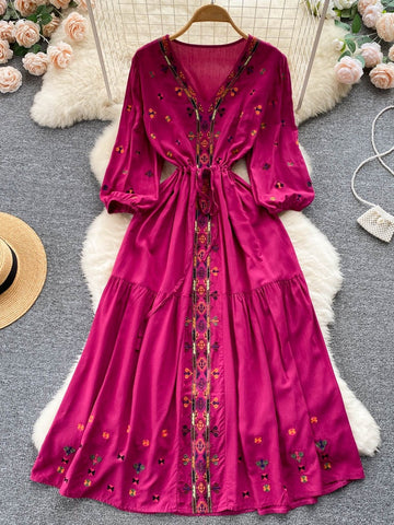 Bohemian Dress Retro Ethnic Style Embroidery V-neck