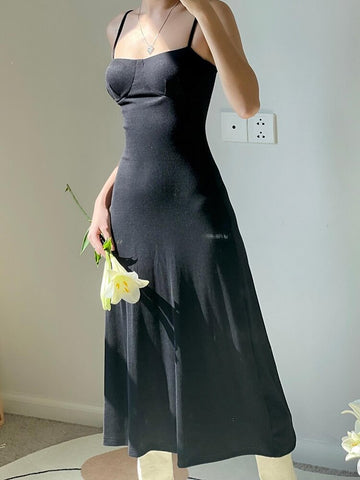 Strap Long Black Sleeveless Low-Neck A-line Maxi Dresses