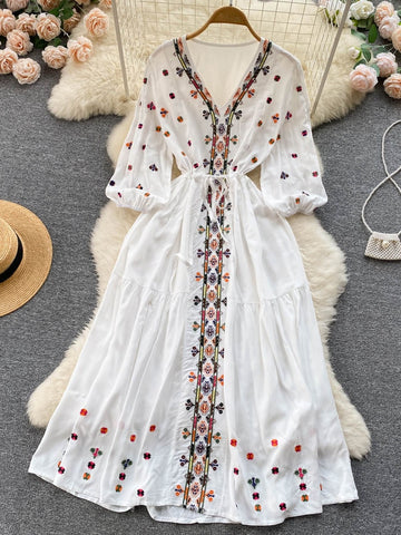 Bohemian Dress Retro Ethnic Style Embroidery V-neck