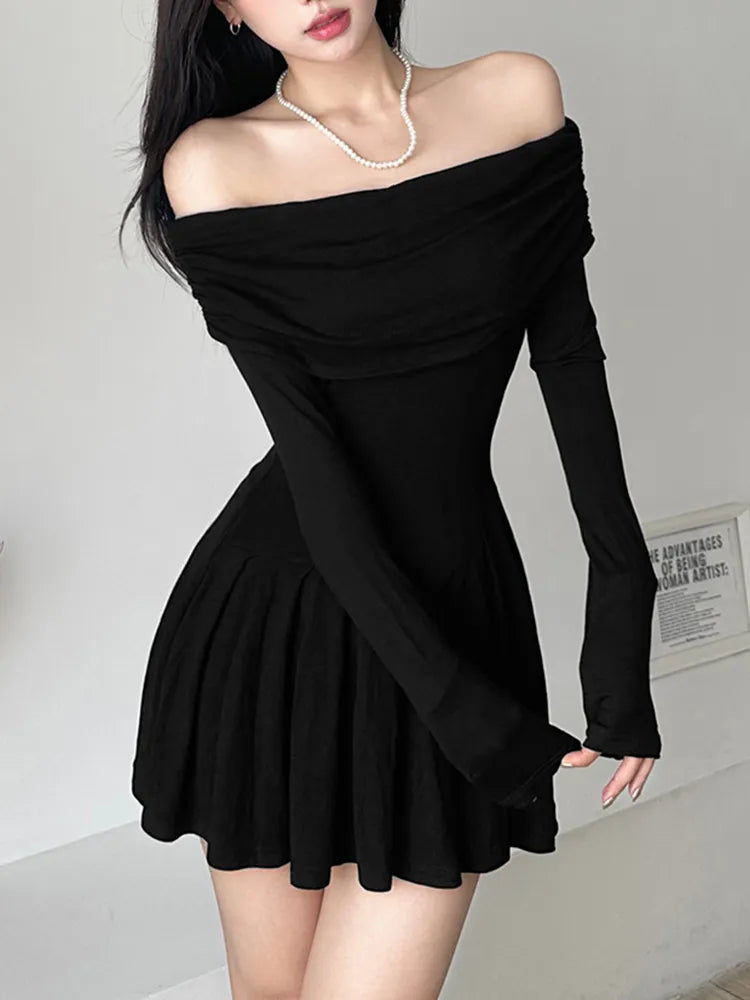 Casual Pleated A-line Dress Solid Black Slash Long Sleeve All-match