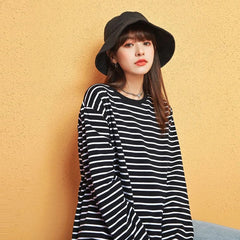 Women Long Sleeve T shirts White Black Striped Tees Lady Casual Tops