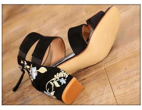 Embroidered Mid-heel Sandals Women Thick Heel Open Toe Embroidered Shoes