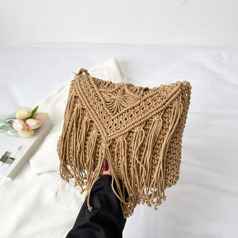 Tassel Straw Bag Women Handmade Woven Shoulder Bag